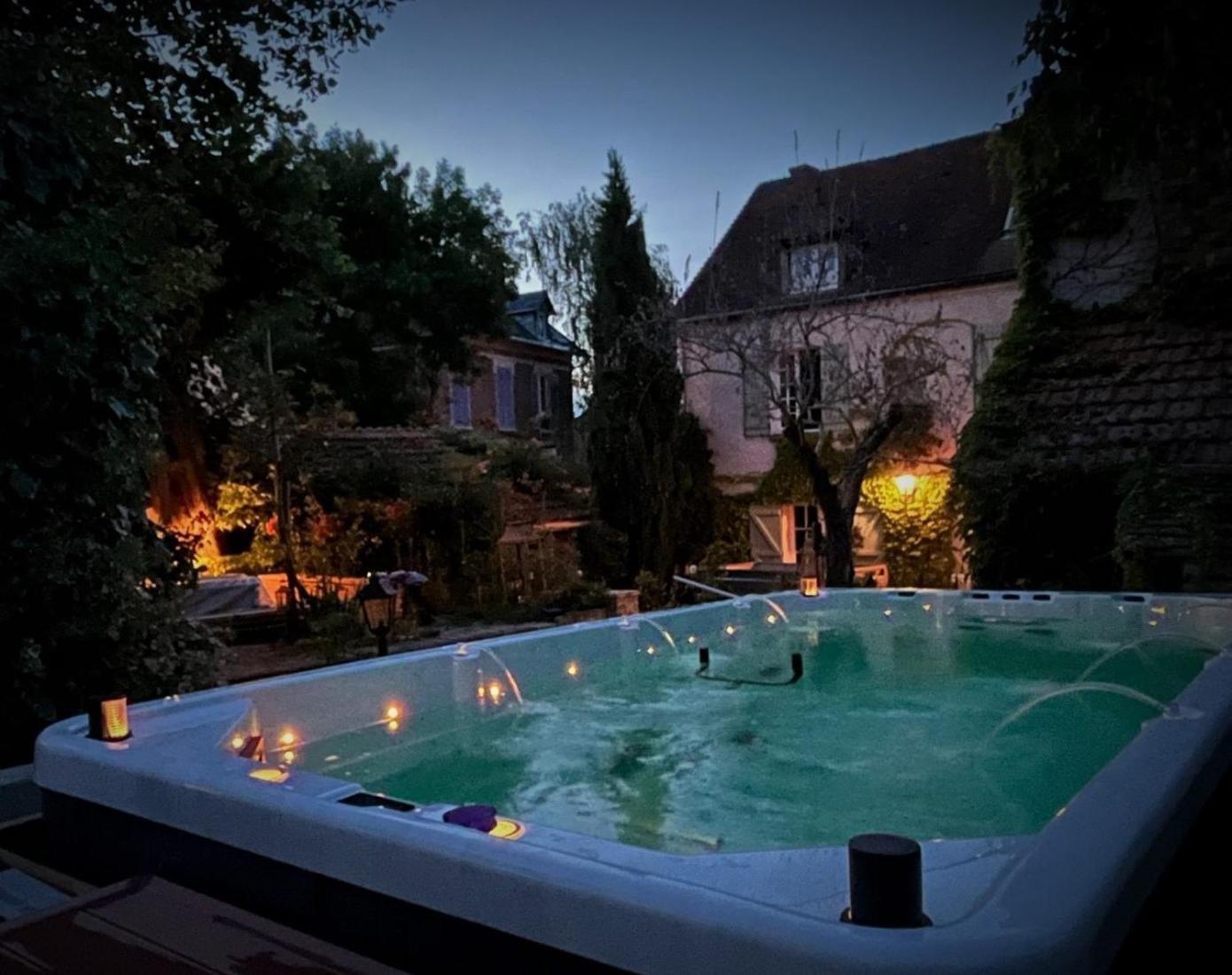 Maison D'Hotes La Source มาก์นี-เลส์-อมอว์ซ ภายนอก รูปภาพ