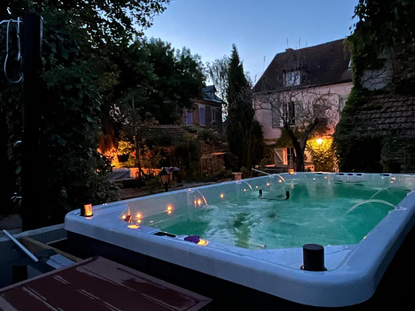 Maison D'Hotes La Source มาก์นี-เลส์-อมอว์ซ ภายนอก รูปภาพ